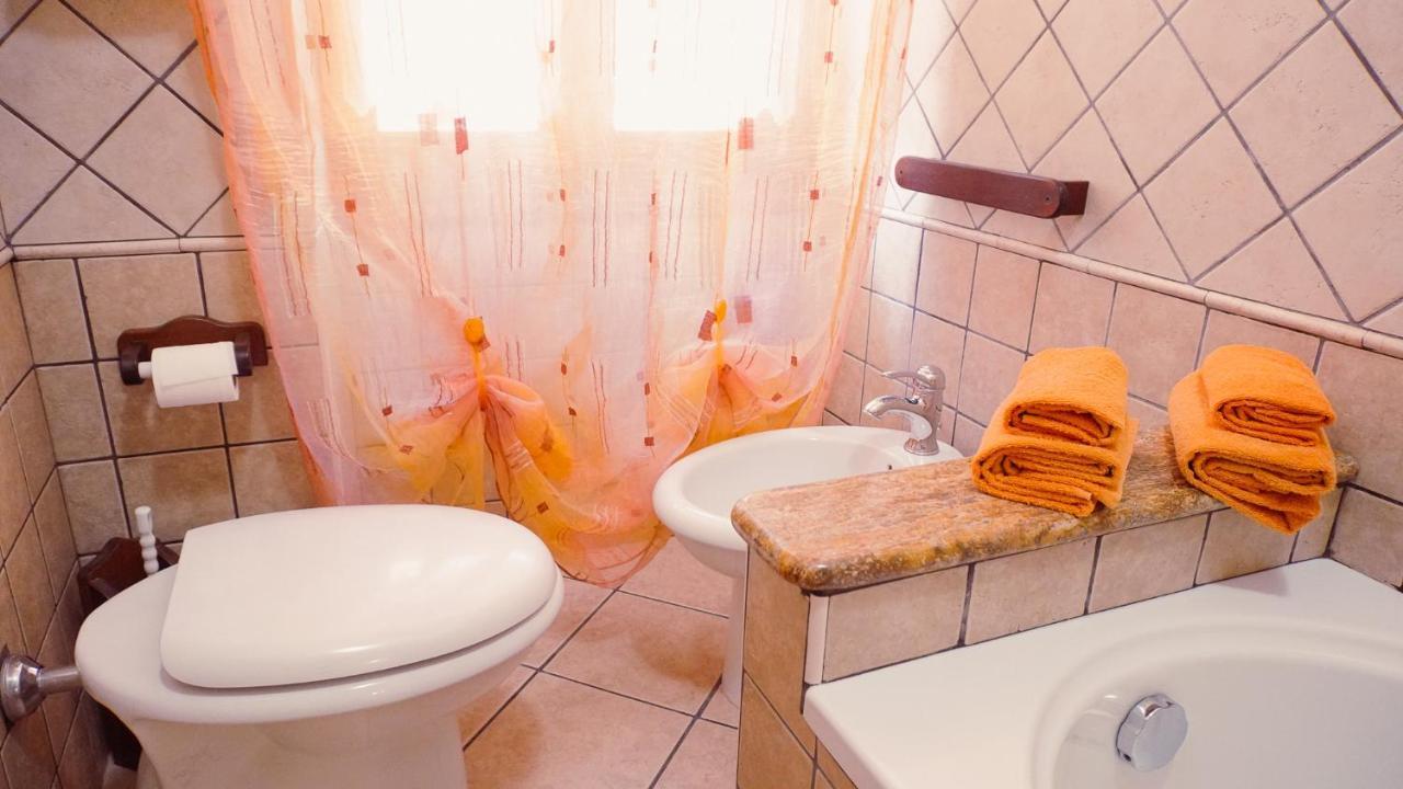 Pm 12 Via Achille Grandi Guest House Αλγκέρο Εξωτερικό φωτογραφία